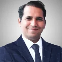 Dr. Vimlesh Pandey, top cardiologist in Thane providing expert heart care